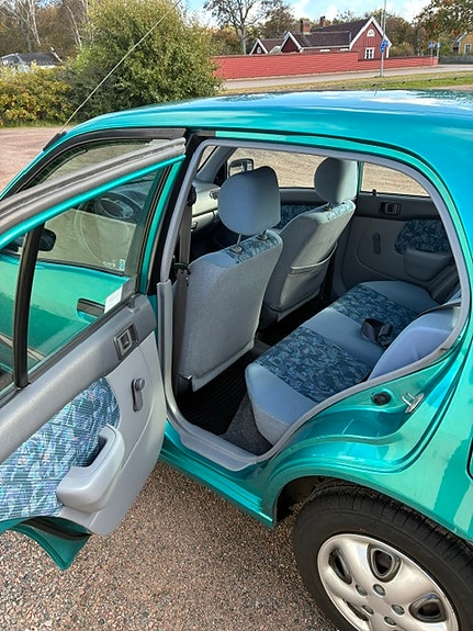 Toyota Starlet 4 of 4