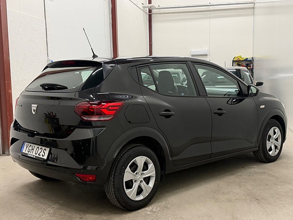 Dacia Sandero 8 of 24