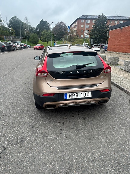 Volvo V40 Cross Country 6 of 6