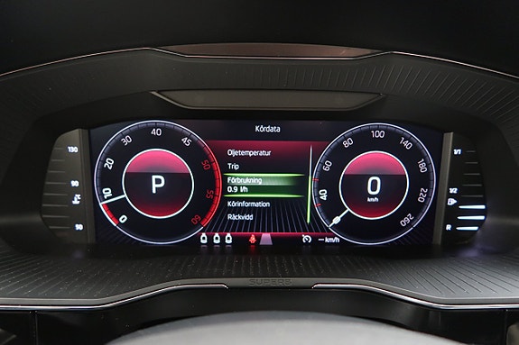 Skoda Superb 14 of 30