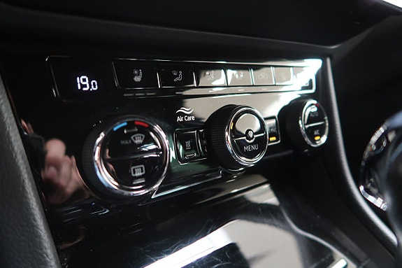 Skoda Superb 18 of 30
