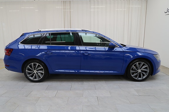 Skoda Superb 23 of 30
