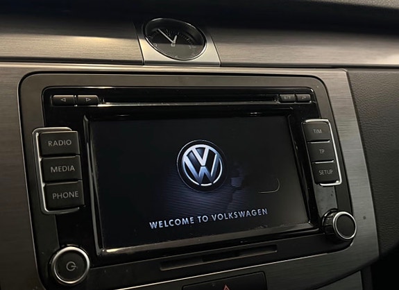 Volkswagen Passat 22 of 22