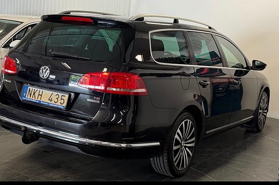 Volkswagen Passat 8 of 22