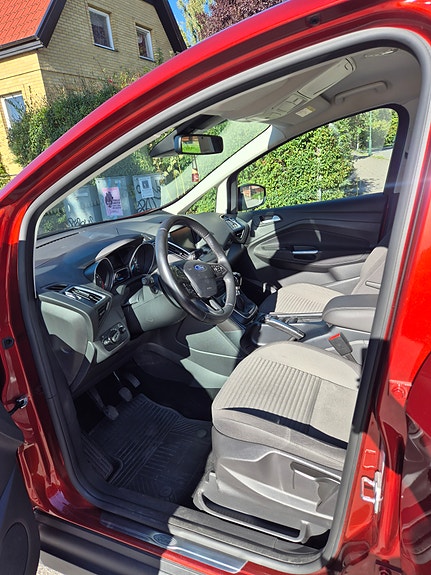 Ford C-Max 7 of 13