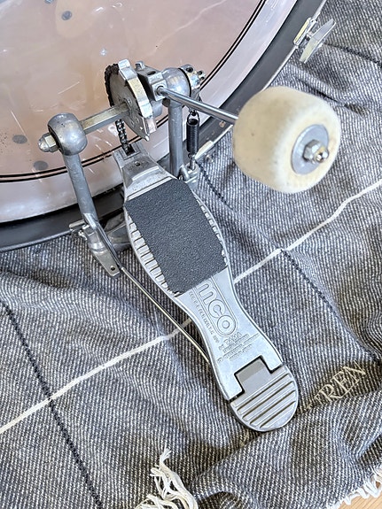 Product image 1 of 2