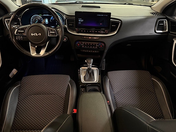 Kia XCeed 10 of 25