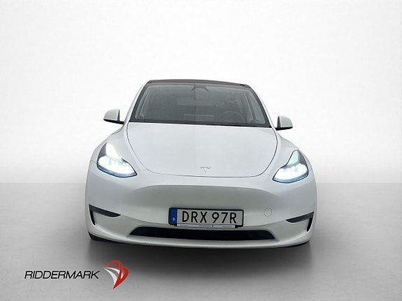 Tesla Model Y 3 of 30