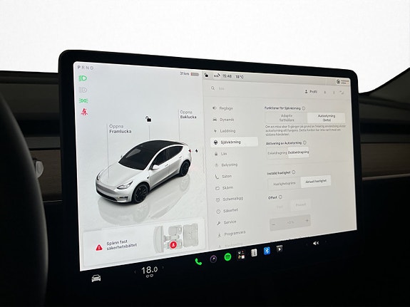 Tesla Model Y 23 of 30
