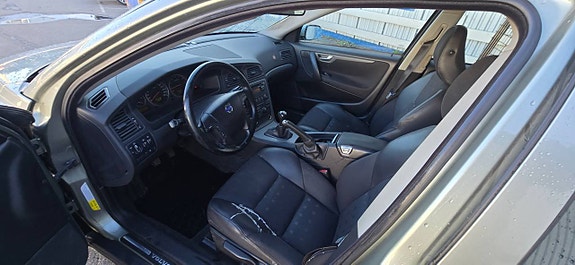 Volvo V70 5 of 5