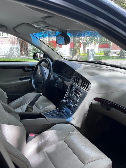 Volvo S60 4 of 8