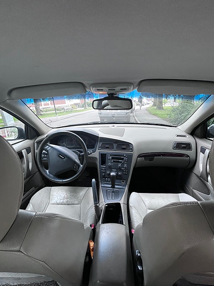 Volvo S60 5 of 8