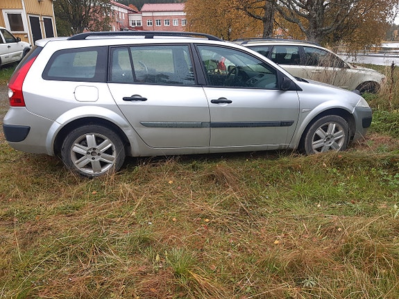 Renault Megane II 2 of 3