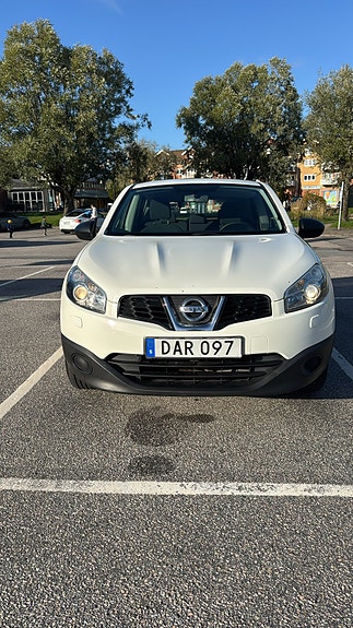 Nissan Qashqai 2 of 9