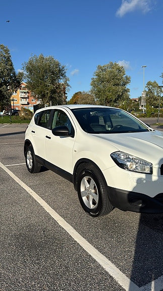 Nissan Qashqai 3 of 9