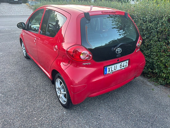 Toyota Aygo 3 of 4