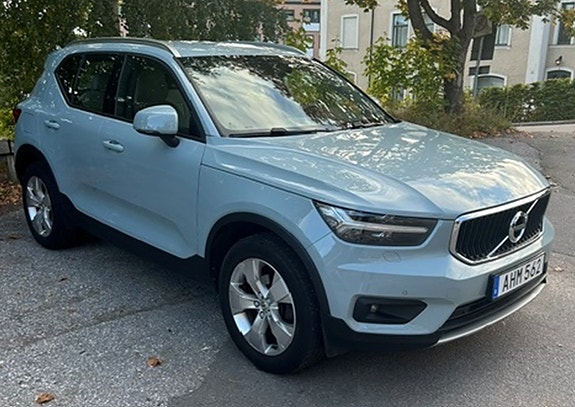 Volvo XC40 3 of 11