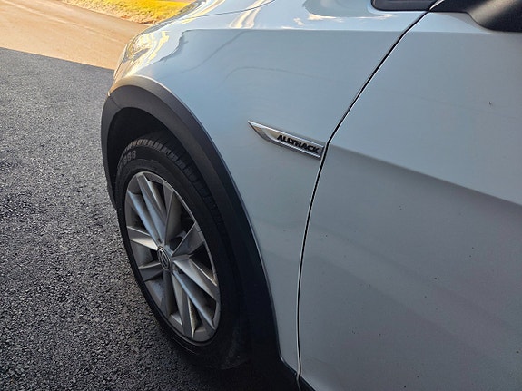 Volkswagen Golf Alltrack 11 of 20