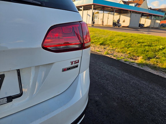 Volkswagen Golf Alltrack 9 of 20