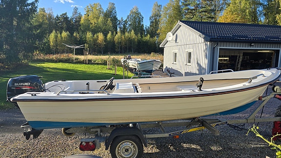 Fiskebåt med Suzuki 25 kh från 2014 2 of 15
