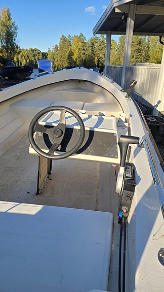 Fiskebåt med Suzuki 25 kh från 2014 11 of 15