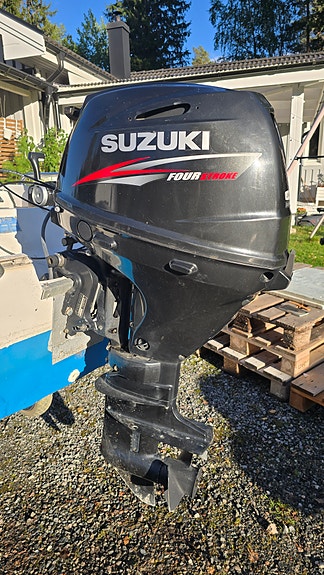 Fiskebåt med Suzuki 25 kh från 2014 9 of 15