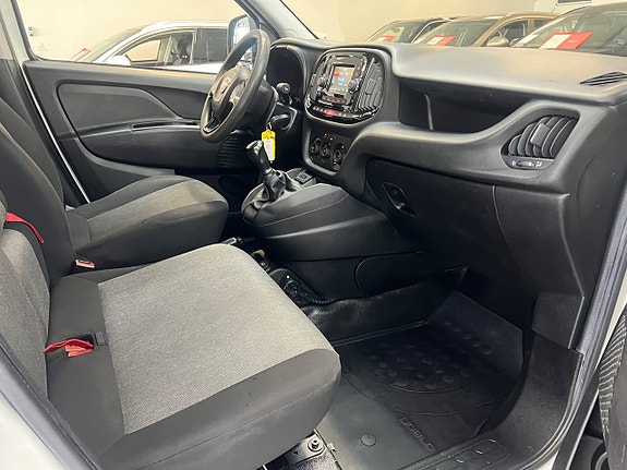 Fiat Doblo 23 of 24