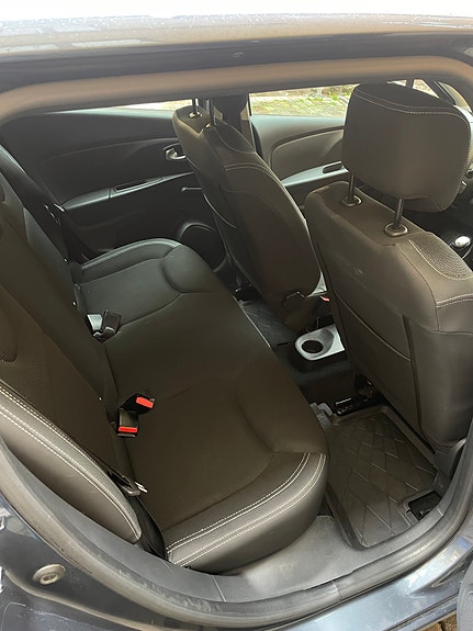 Renault Clio 10 of 10