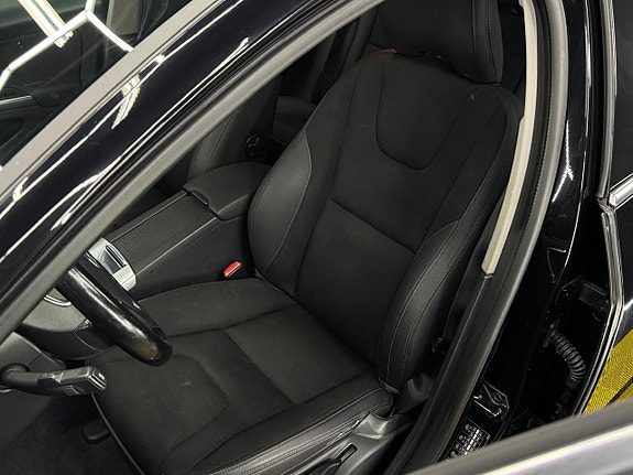 Volvo V60 8 of 23