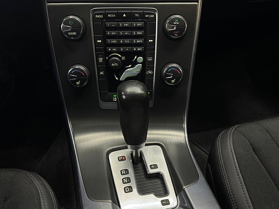 Volvo V60 11 of 23