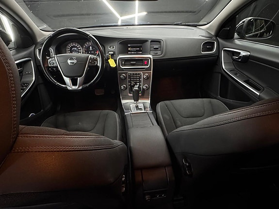 Volvo V60 21 of 23