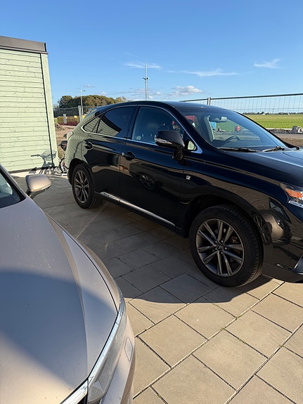 Lexus RX450h 5 of 5