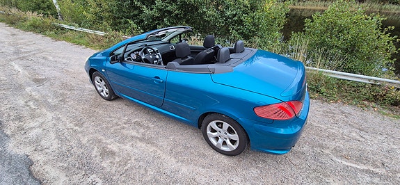 Peugeot 307 CC 3 of 5