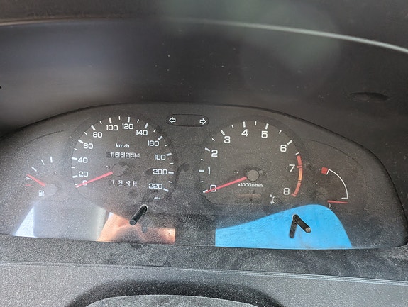 Nissan Almera 13 of 23