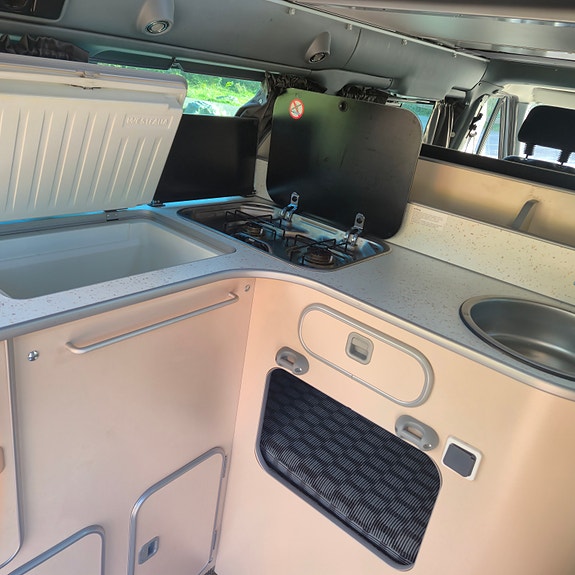 Ford Transit 12 of 15