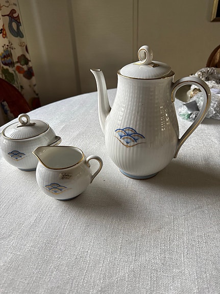 Product image 1 of 4