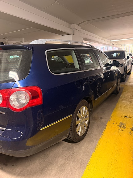 Volkswagen Passat 3 of 6