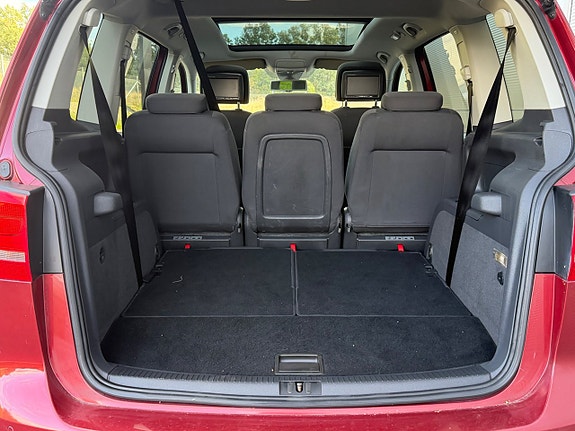 Volkswagen Touran 9 of 15