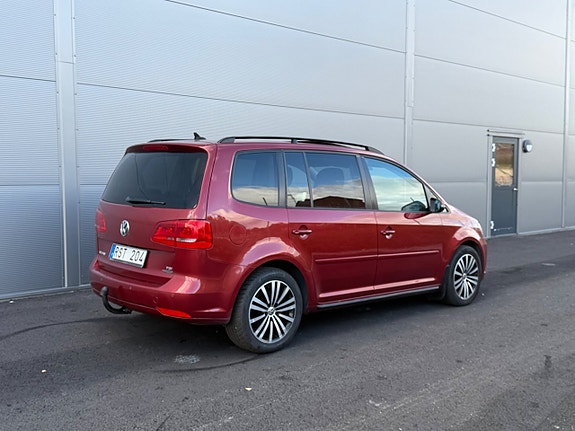 Volkswagen Touran 3 of 15