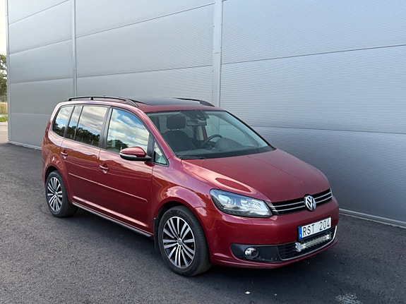 Volkswagen Touran 2 of 15