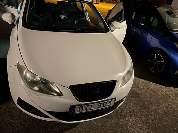 Seat Ibiza 4 of 10
