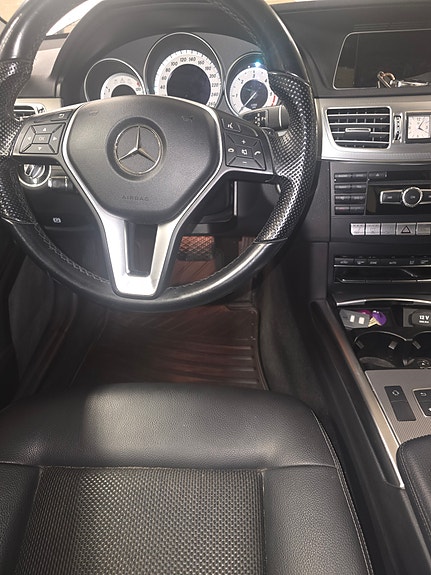 Mercedes-Benz E250 14 of 18