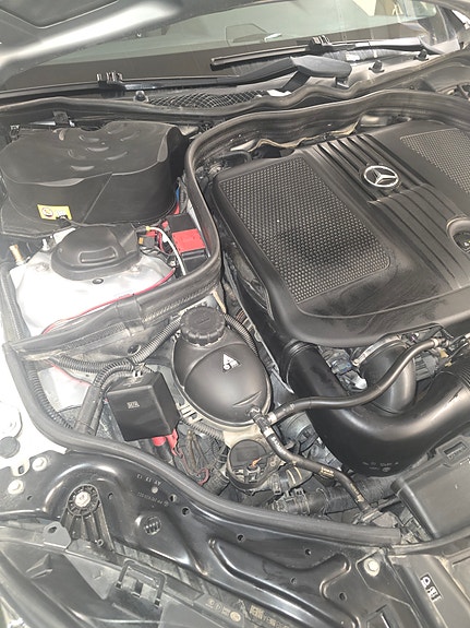 Mercedes-Benz E250 15 of 18