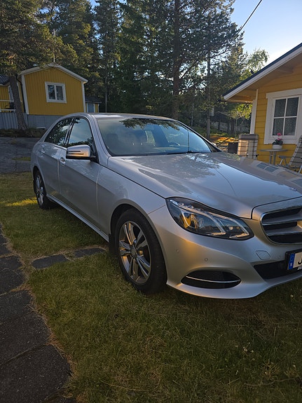 Mercedes-Benz E250 17 of 18