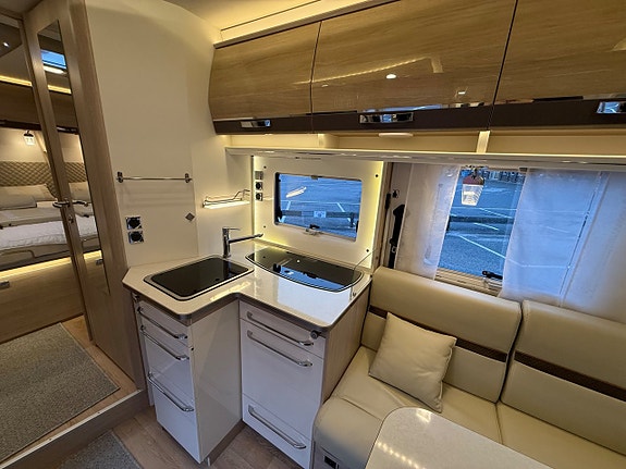 Rapido 696F 2.3 Premium Edition|Scandinavian Exlusive 150 hk Q-bäd 14 of 29