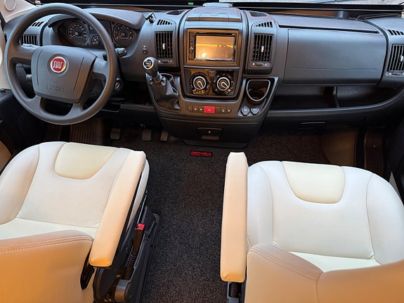 Rapido 696F 2.3 Premium Edition|Scandinavian Exlusive 150 hk Q-bäd 28 of 29