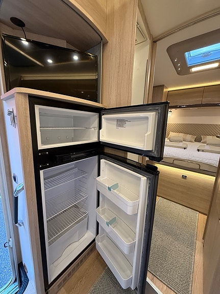 Rapido 696F 2.3 Premium Edition|Scandinavian Exlusive 150 hk Q-bäd 16 of 29