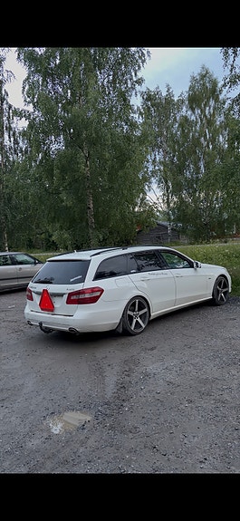 Mercedes-Benz E350 5 of 9