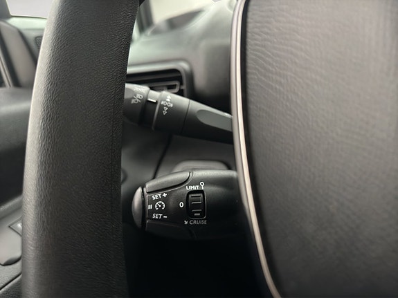 Peugeot Partner 18 of 30
