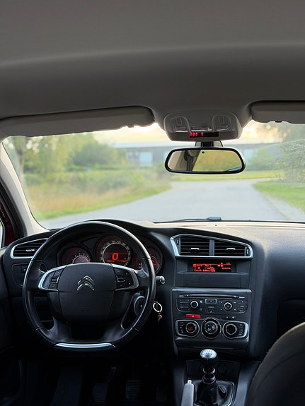 Citroen C4 5 of 6